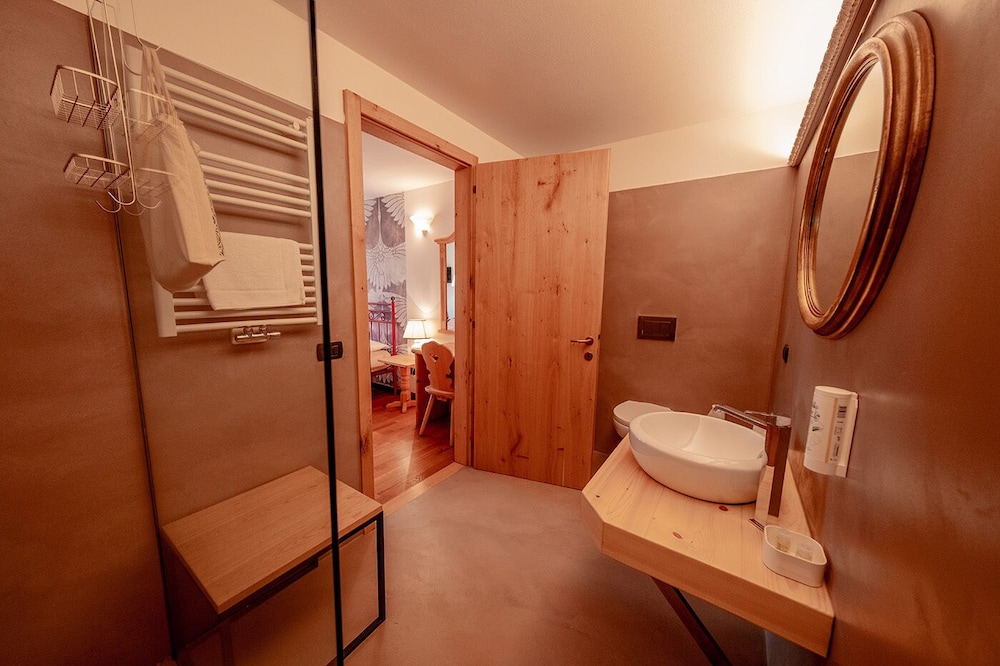 Double Room - Photo 3