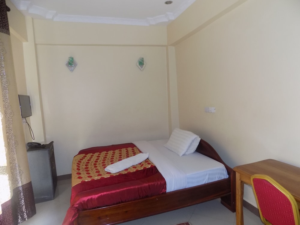 Basic Double Room