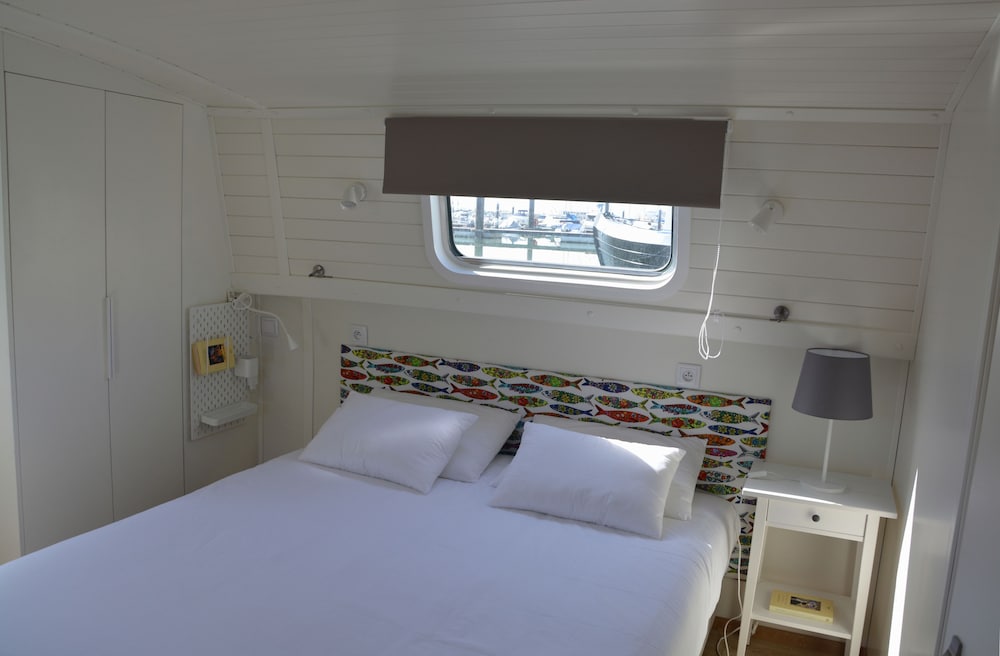 Docket Boat, 1 Bedroom