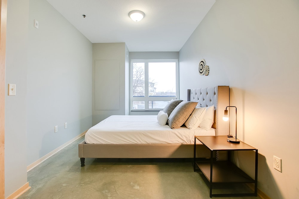 Apartment photo 2