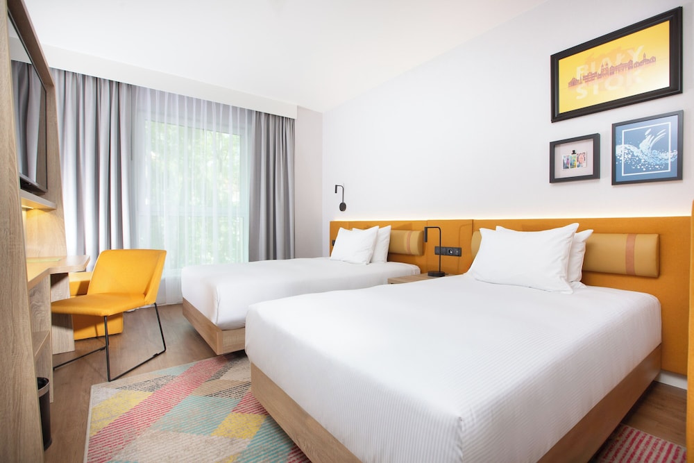 Twin Room, 2 Twin Beds, Non Smoking - Photo 1