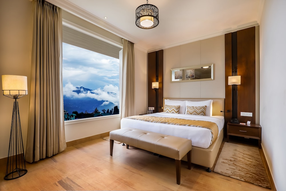 Premium Room - Photo 7