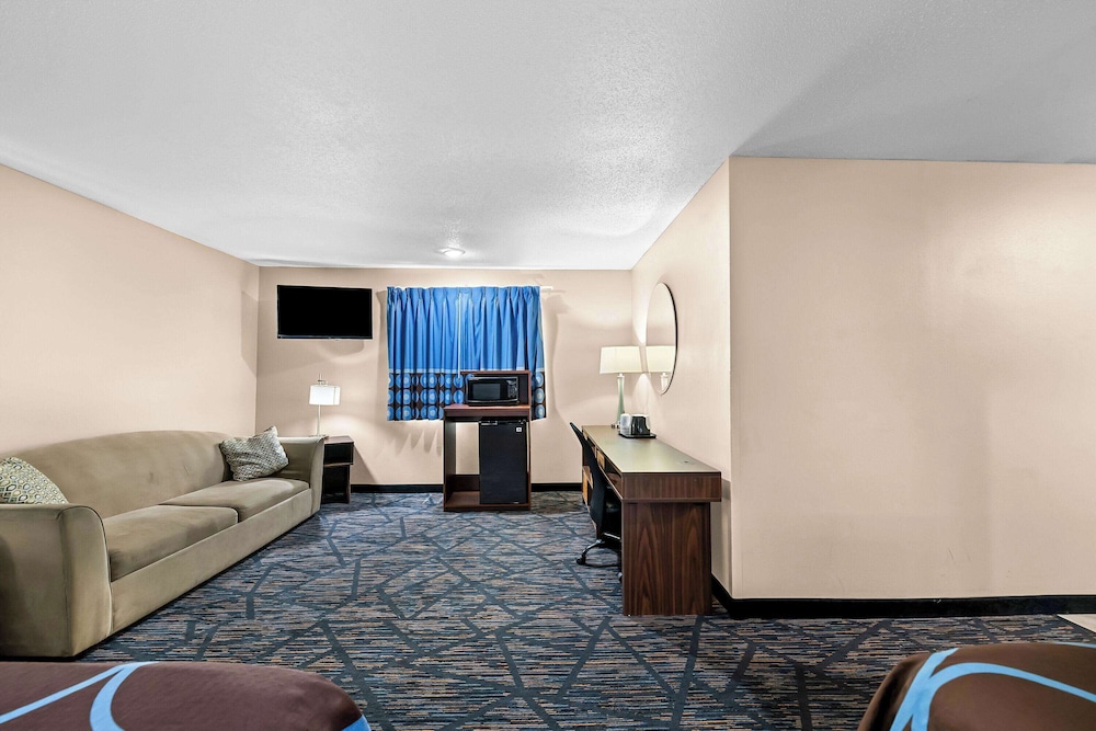 Duchy Suite - Photo 3