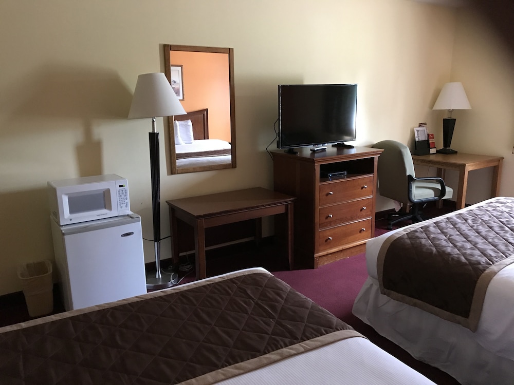 Standard Room, 2 Queen Beds photo 3