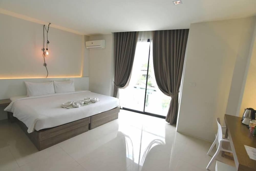 Deluxe Super King Room photo 3