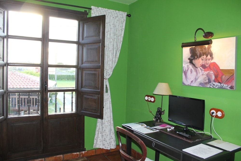 Standard Double or Twin Room - Photo 34