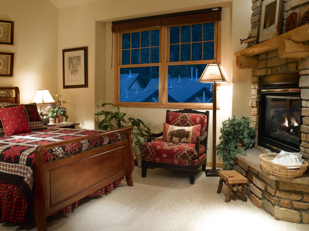 Premier Townhome, 2 Bedrooms, 2 Bathrooms (Northstar) photo 2