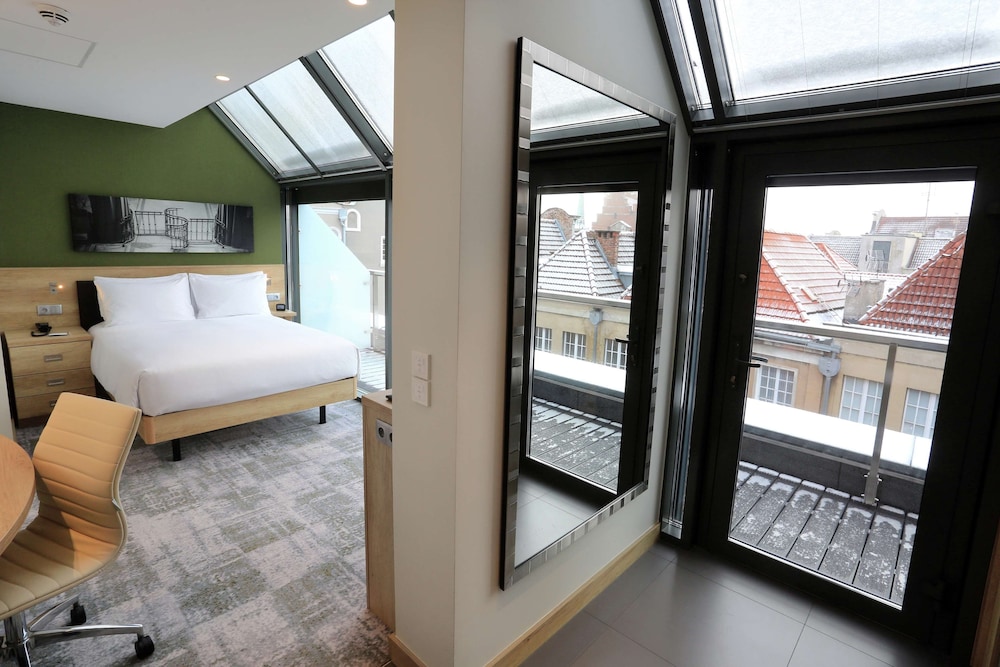 Room, 1 Queen Bed, Balcony photo 3