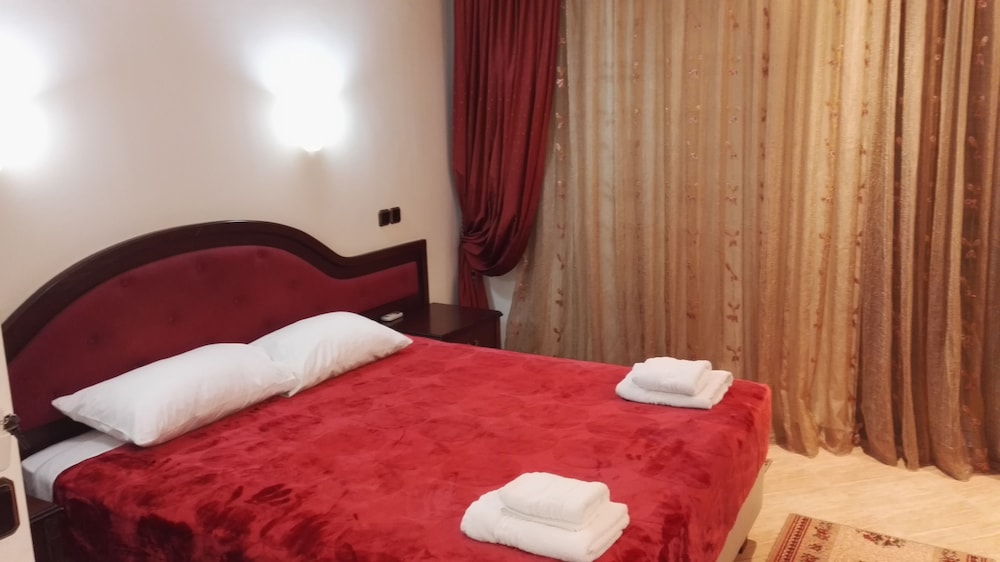 Basic Double Room photo 3