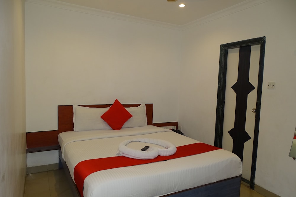 Standard Room, 2 Double Beds, Non Smoking - Photo 6