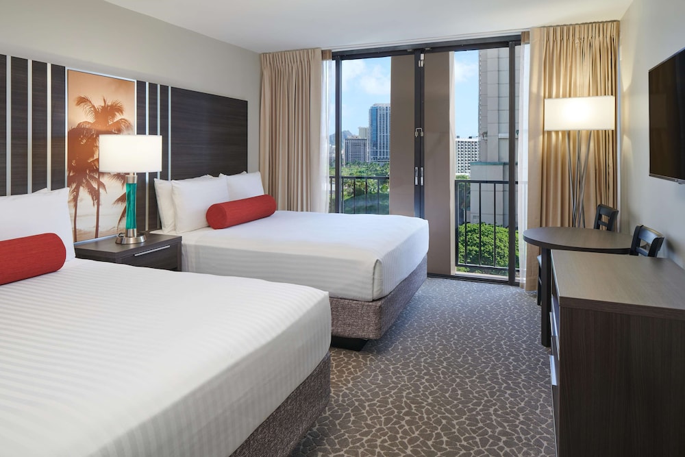 Room, Partial Ocean View - Photo 3