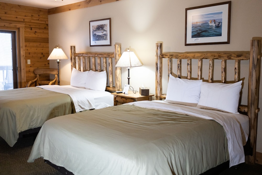 Standard Room, 2 Queen Beds, River View photo 1