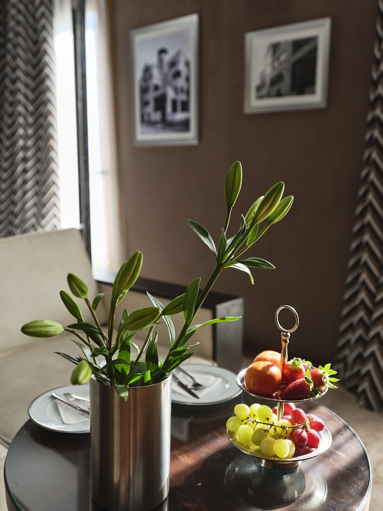 Executive Room - Photo 23