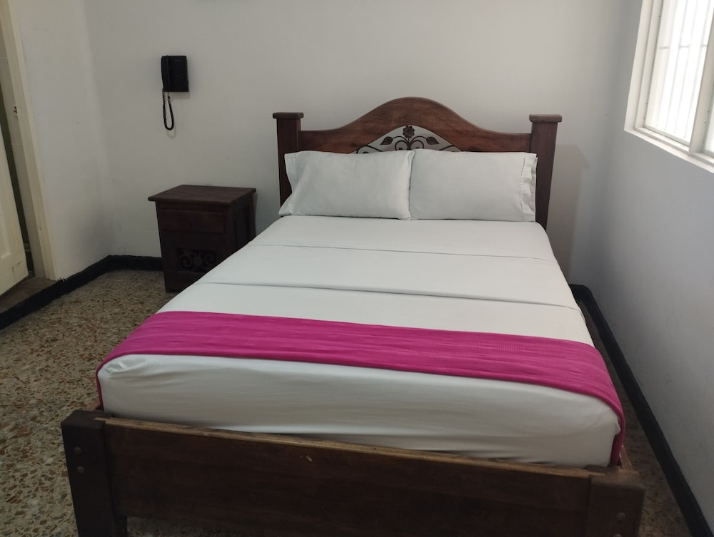 Standard Room, 1 Bedroom photo 2