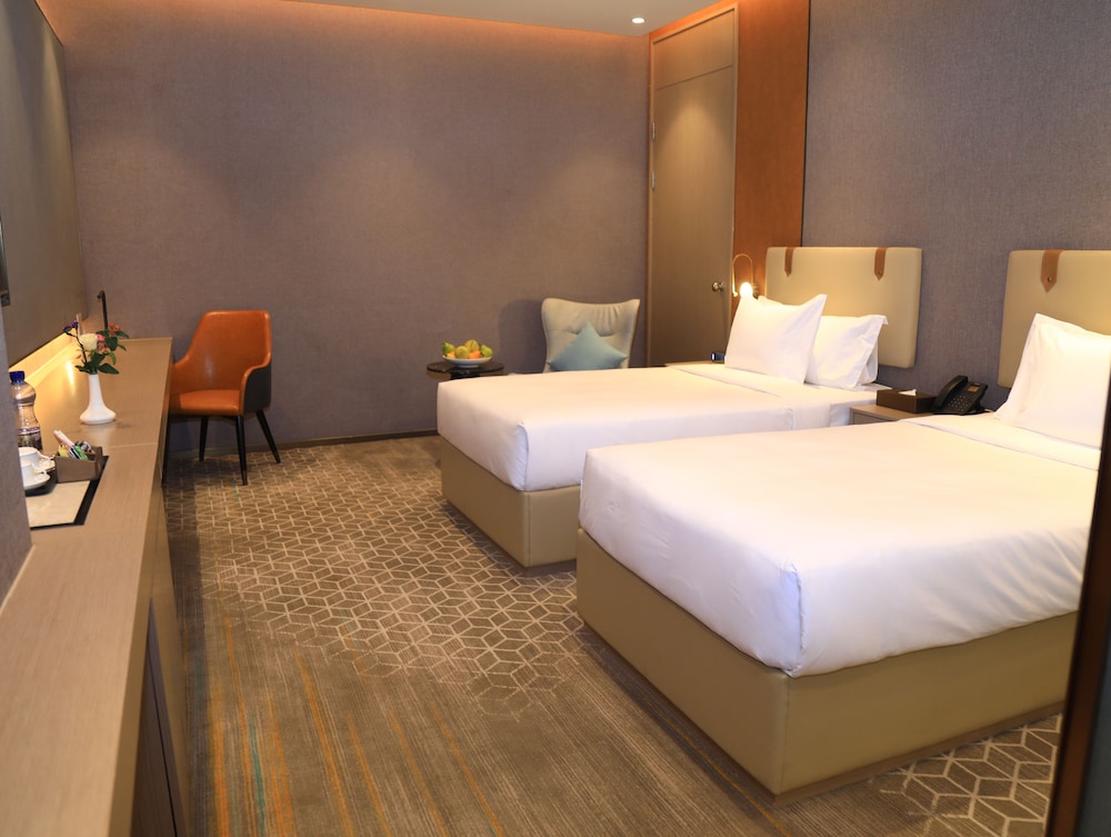 Standard Twin Room - Photo 2