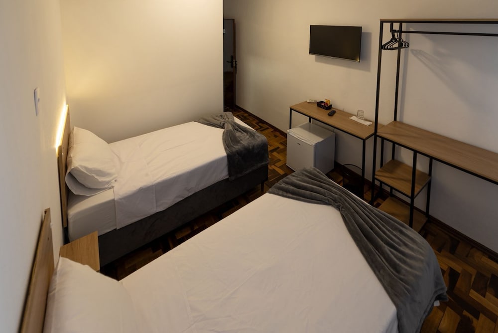 Twin Room, 2 Twin Beds, City View photo 1