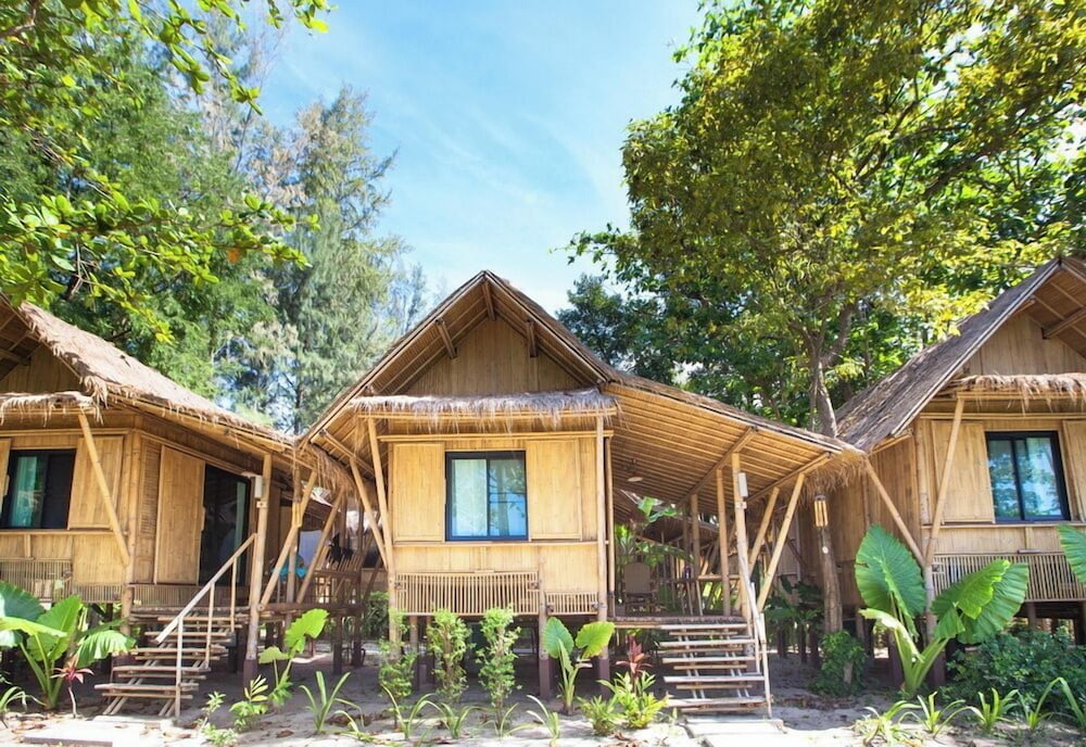 Beach Front Cottage photo 2