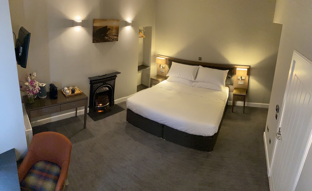 Deluxe Double Room, Ensuite, Sea View - Photo 15