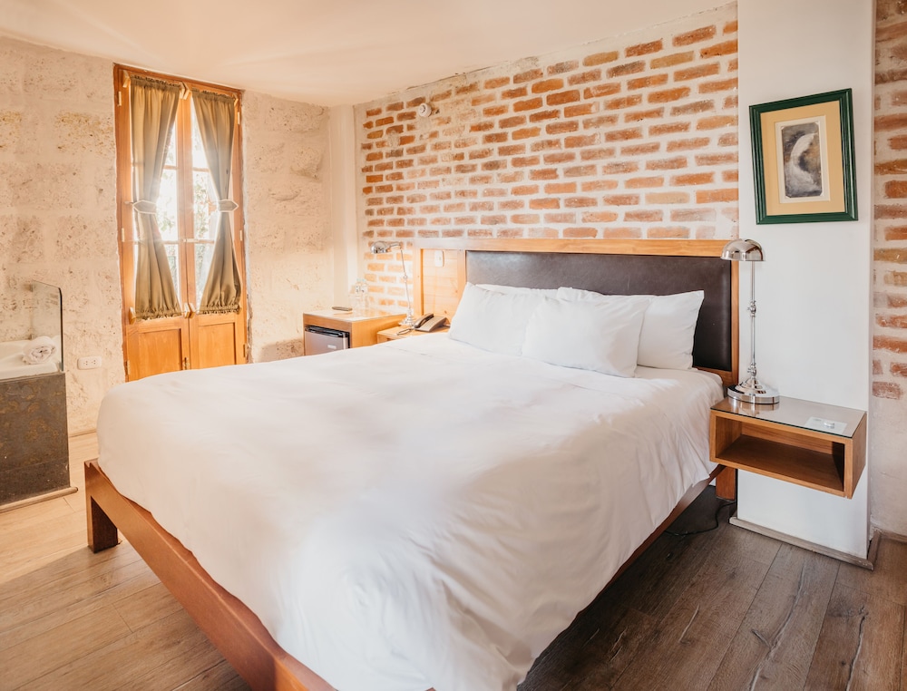 Deluxe Double Room, 1 Double Bed - Photo 13