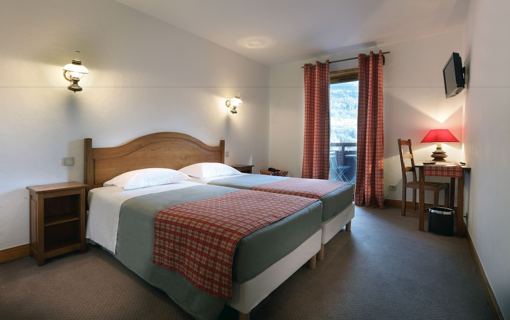 Standard Twin Room, Mountain View photo 1