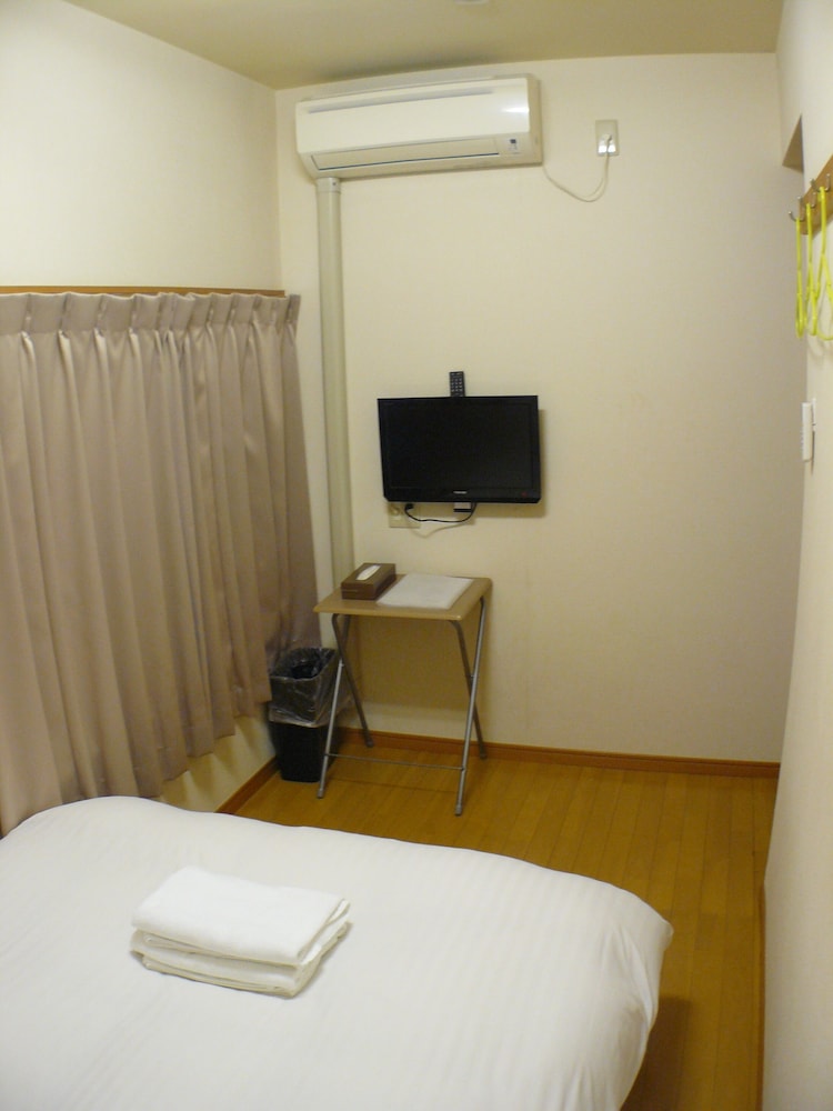 Double Room, Non Smoking, Shared Bathroom photo 2