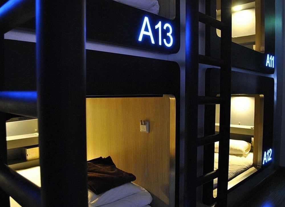 Private Capsule Male Dormitory photo 1