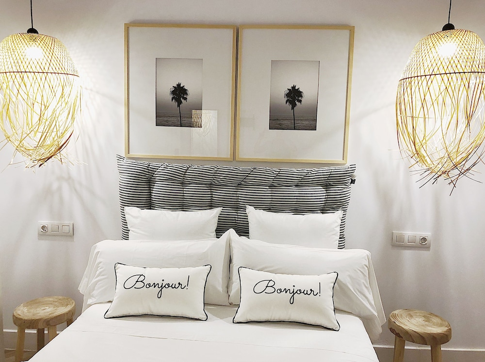 Basic Double Room, Balcony, City View