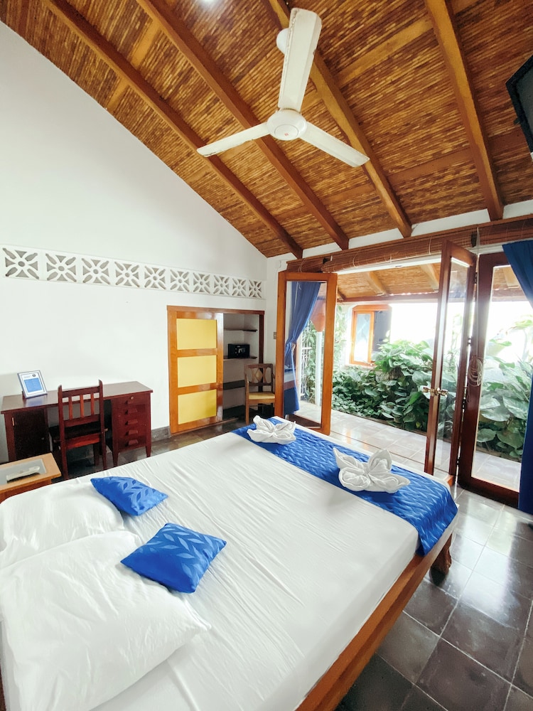 Double Room, 1 Queen Bed, Garden View