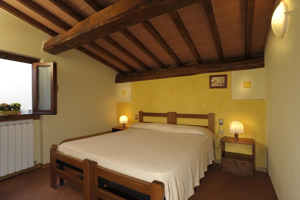 Panoramic Apartment, 2 Bedrooms, Hill View photo 1