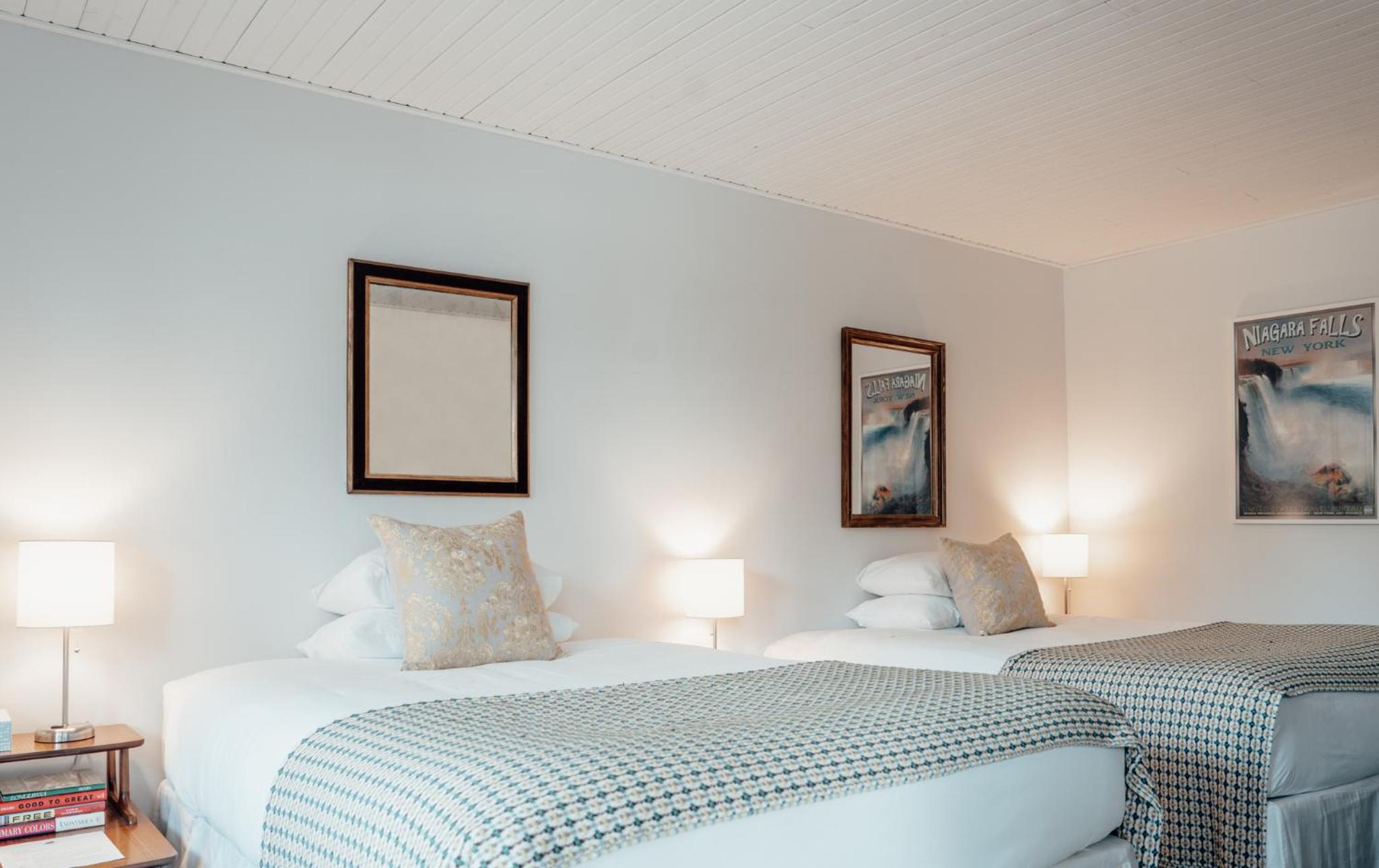 Standard Queen Room - Photo 2