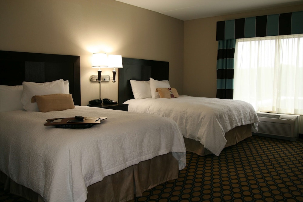 Room, 2 Double Beds, Accessible, Bathtub (Mobility & Hearing) photo 3