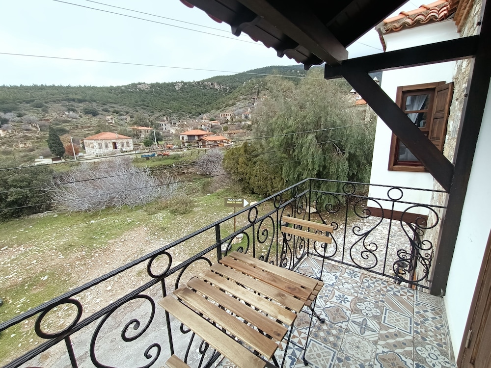 Design Triple Room, Sea View - Photo 5