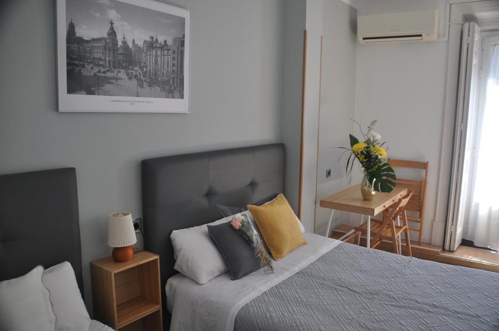 Deluxe Triple Room photo 3