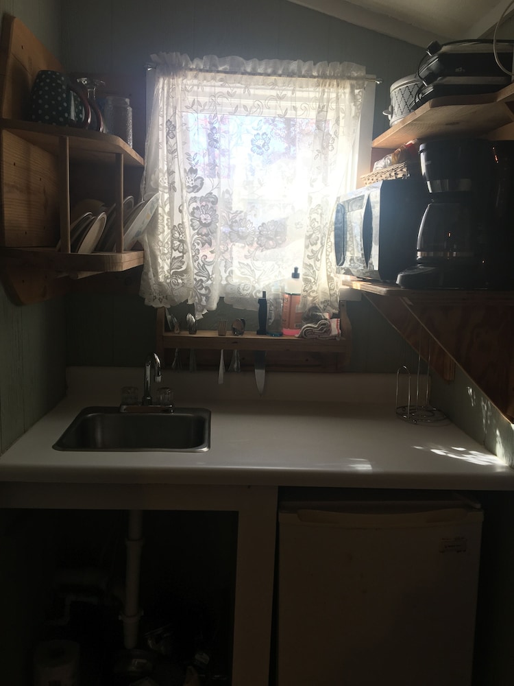 Standard Cabin, Multiple Beds, Non Smoking, Kitchen (The Joe Young Cabin) photo 2