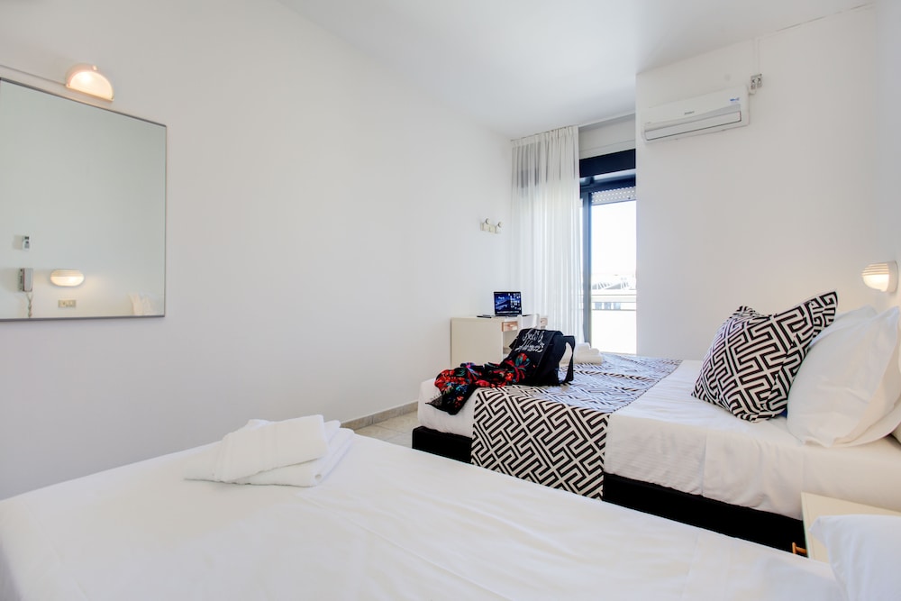 Triple Room - Photo 3