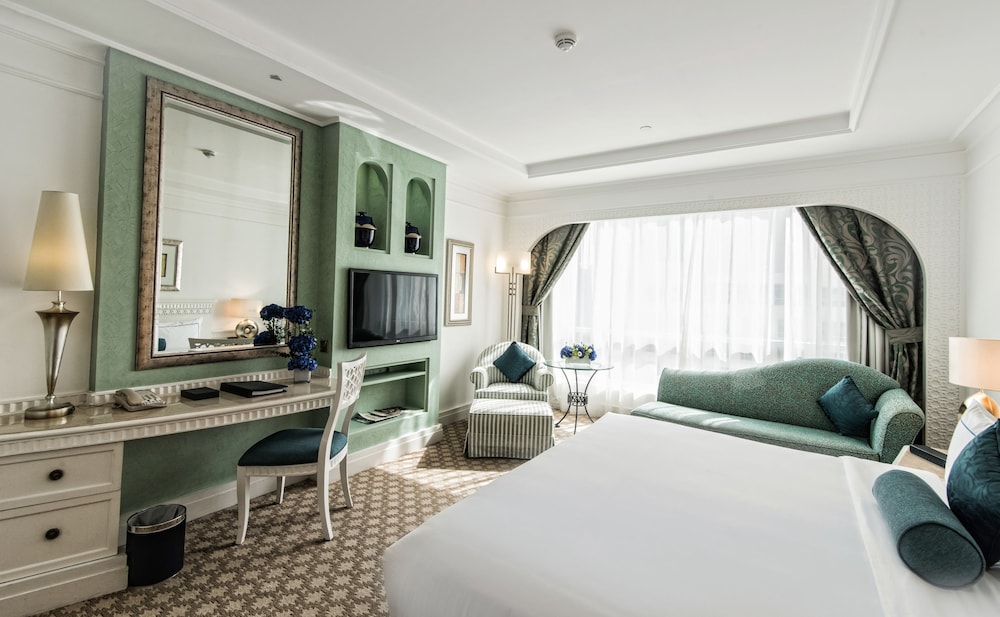 Tower Oceanfront Room - Stunning Sea Views and Private Beach Access photo 2