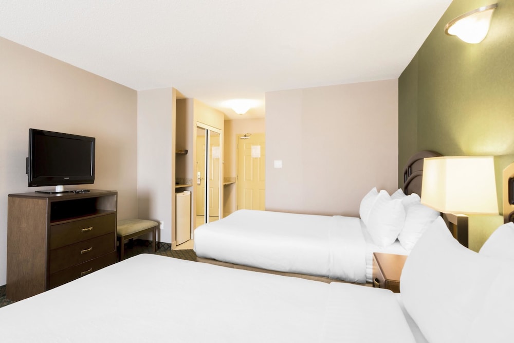 Standard Room 2 Queen Beds Non Smoking - Photo 8