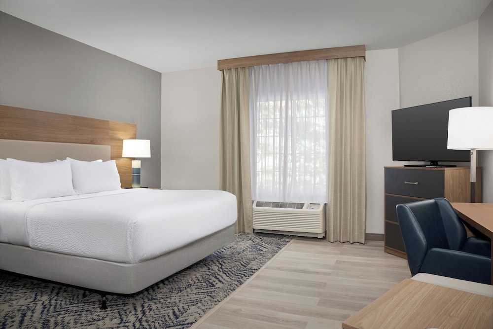 Studio Suite, 1 King Bed, Accessible (Communications) - Photo 2