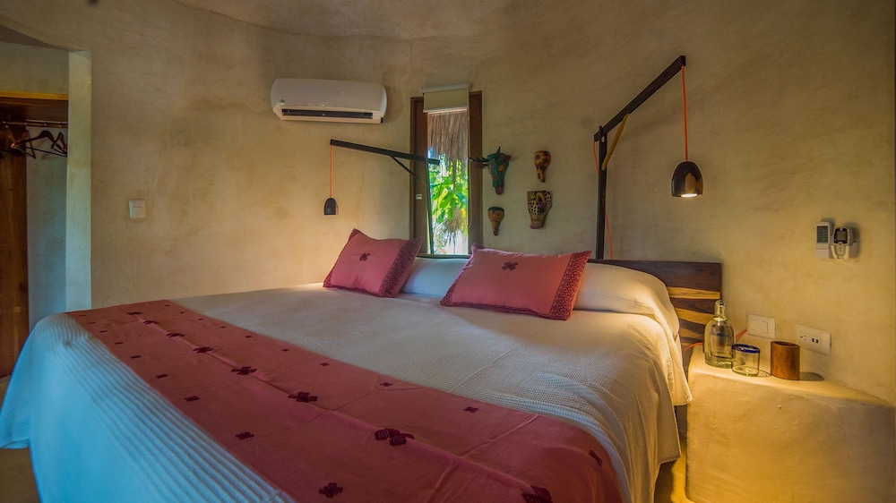 Casa Maya Partial Ocean View A/c