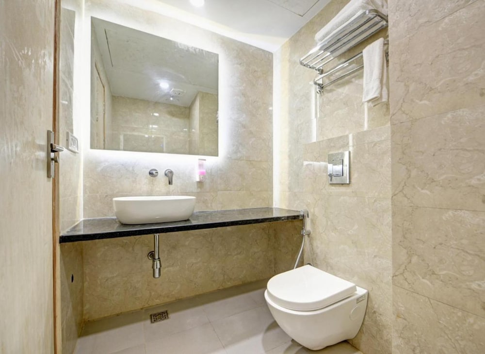 Deluxe Room - Photo 1