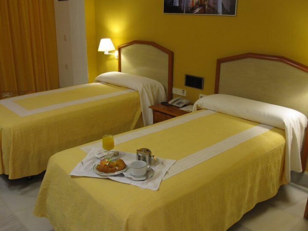 Twin Room with parking - Photo 3