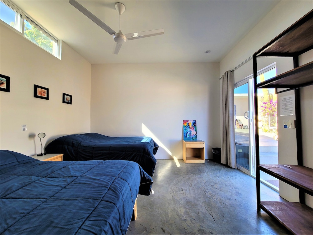 Comfort Quadruple Room, 2 Queen Beds photo 2