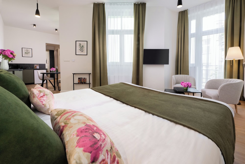 Premium Apartment - Photo 5
