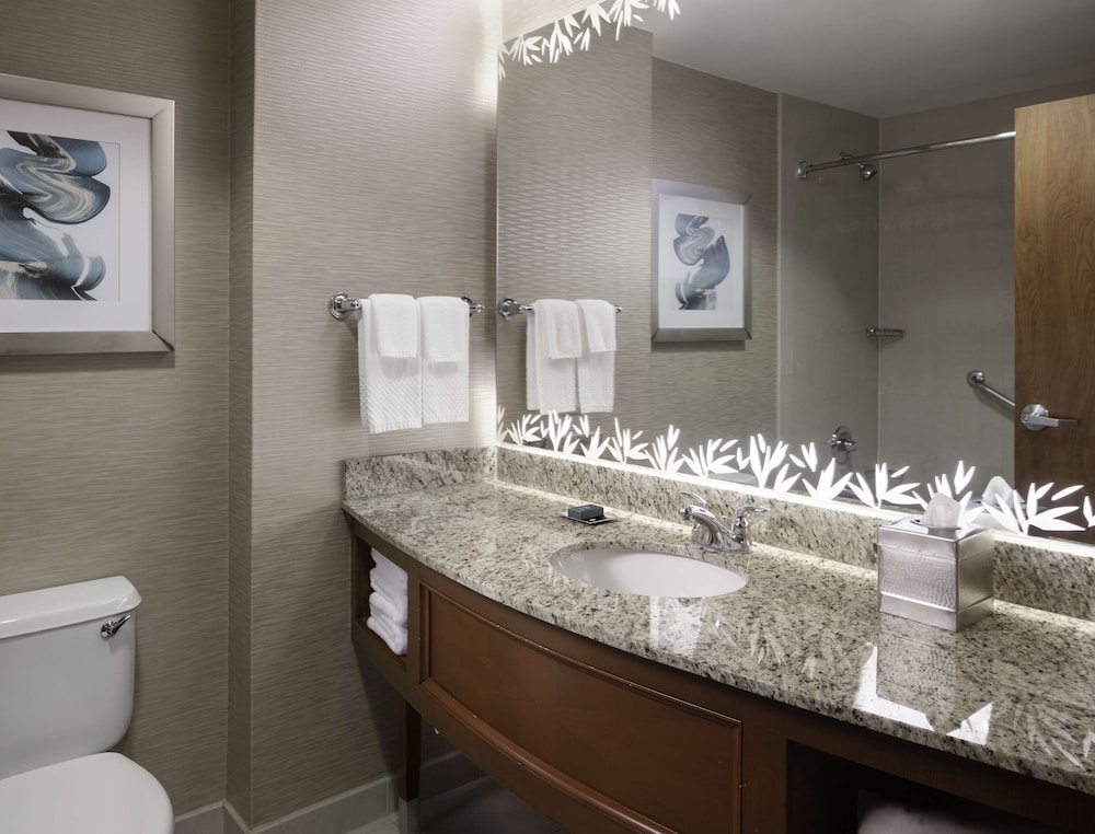 Junior Suite, 1 King Bed - Photo 10