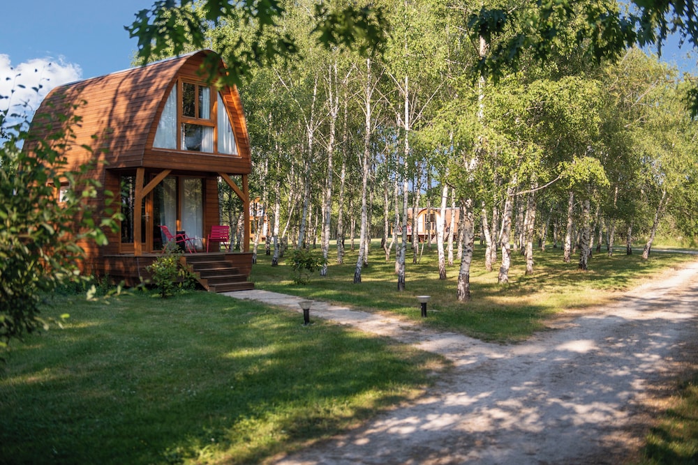 Deluxe Cabin photo 2