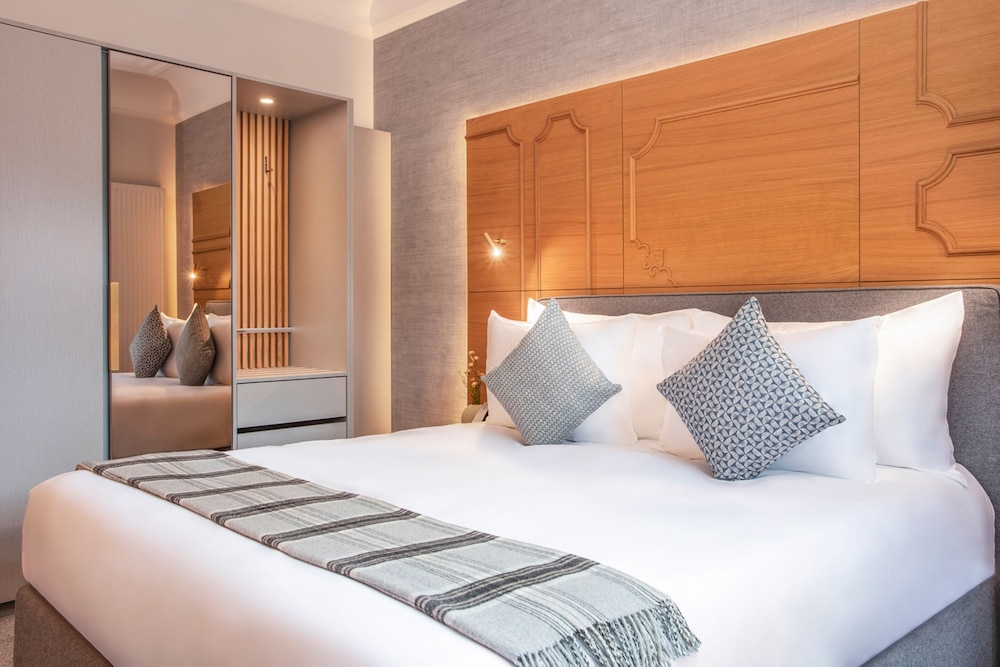 Standard Room, 1 King Bed, Park View (Classic)