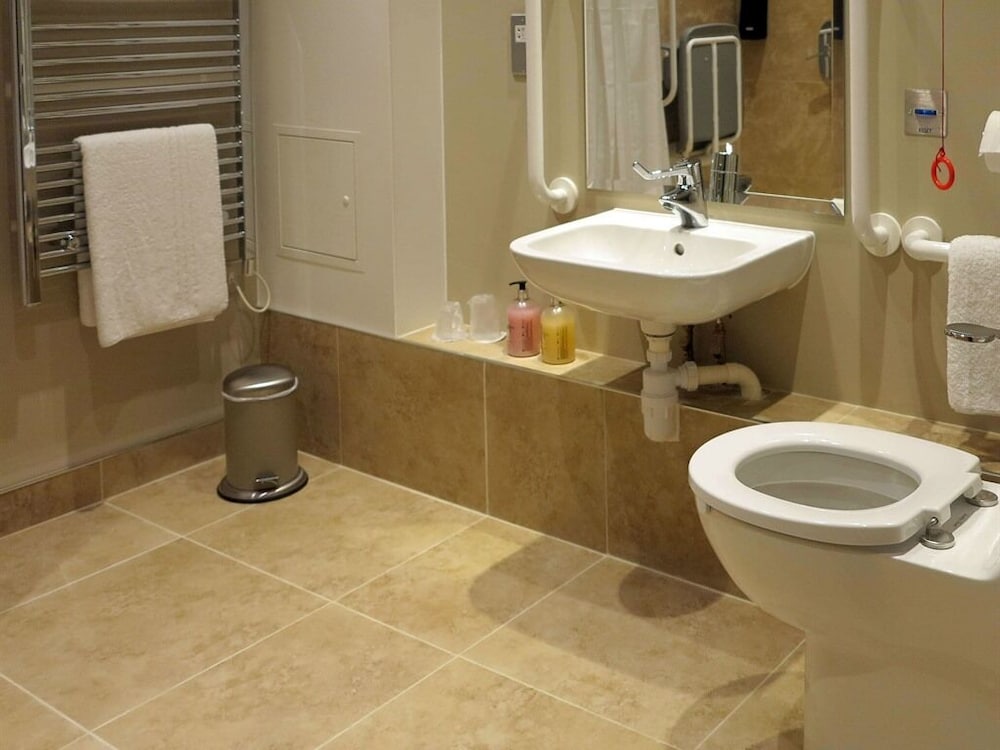 Double Room, Ensuite (Disabled Friendly) photo 2