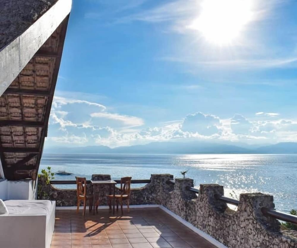 Honeymoon Suite, Ocean View - Photo 3