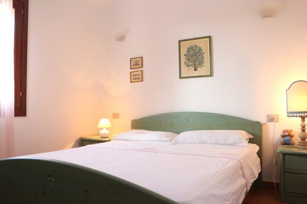 Apartment, 2 Bedrooms, Non Smoking photo 2