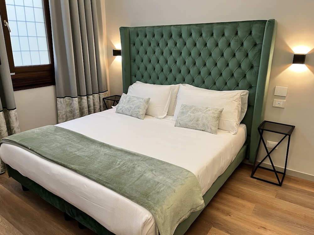 Superior Double or Twin Room photo 2